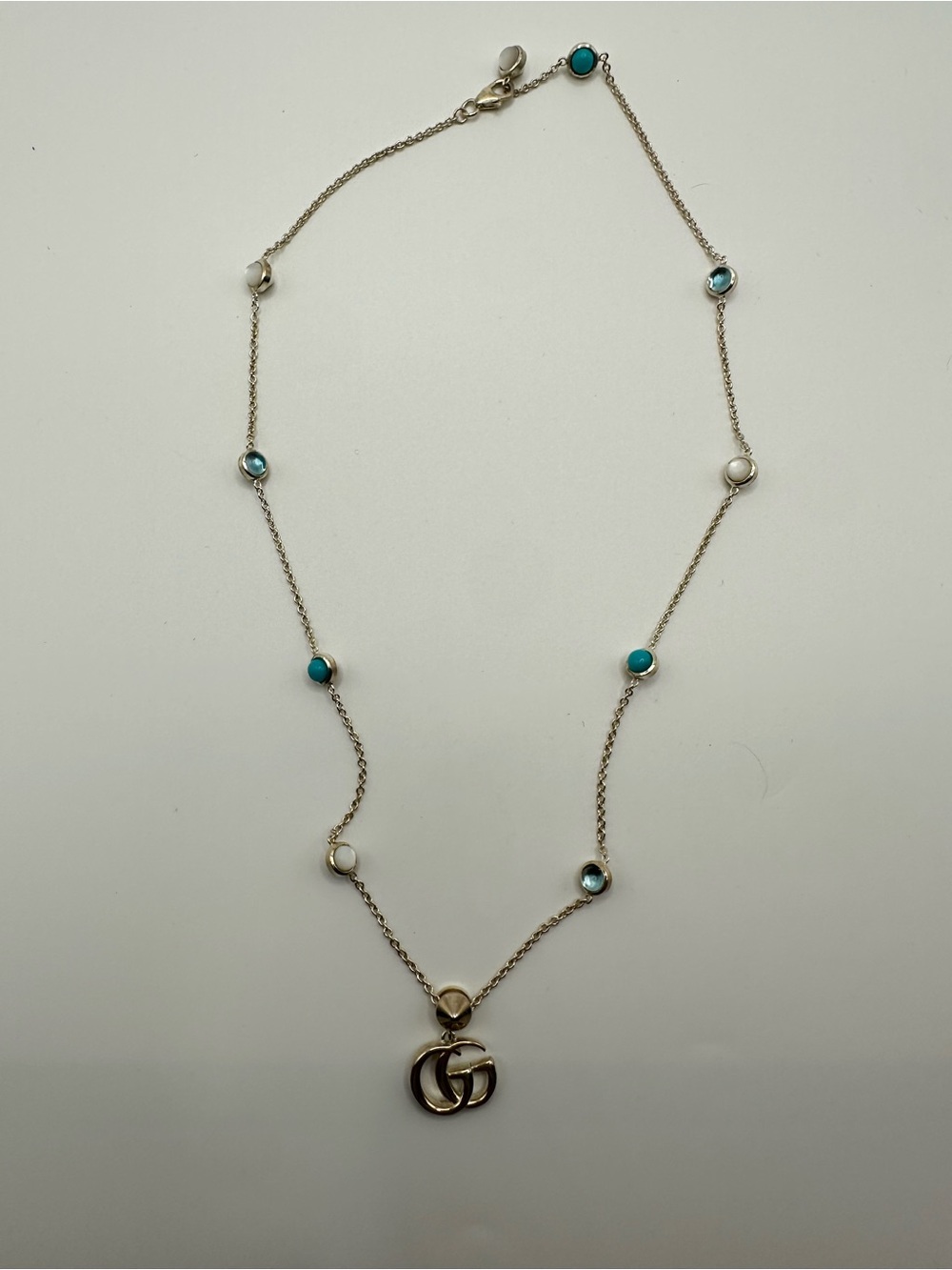 Gucci Sterling Silver Necklace with turquoise, mother-of-pearl Double G Charm. - Picture 4 of 4